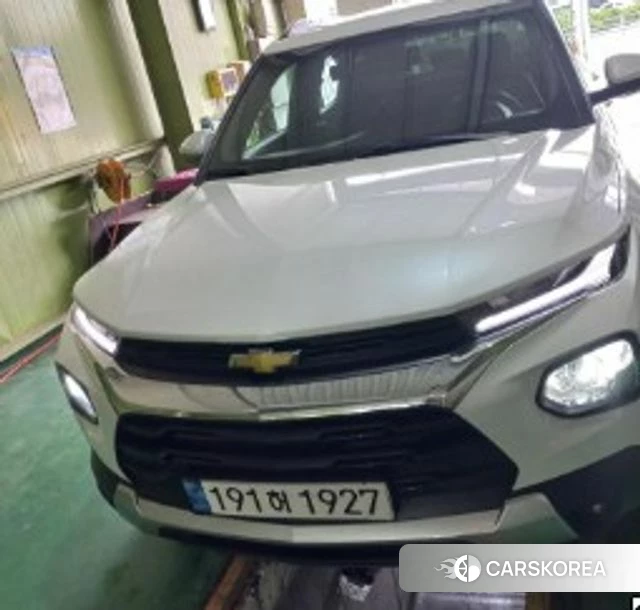 Chevrolet (GM Daewoo) Trailblazer 2022 Белый из Кореи