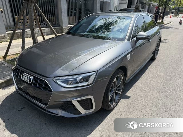 Audi A4L 2023 Темно-серый из Китая