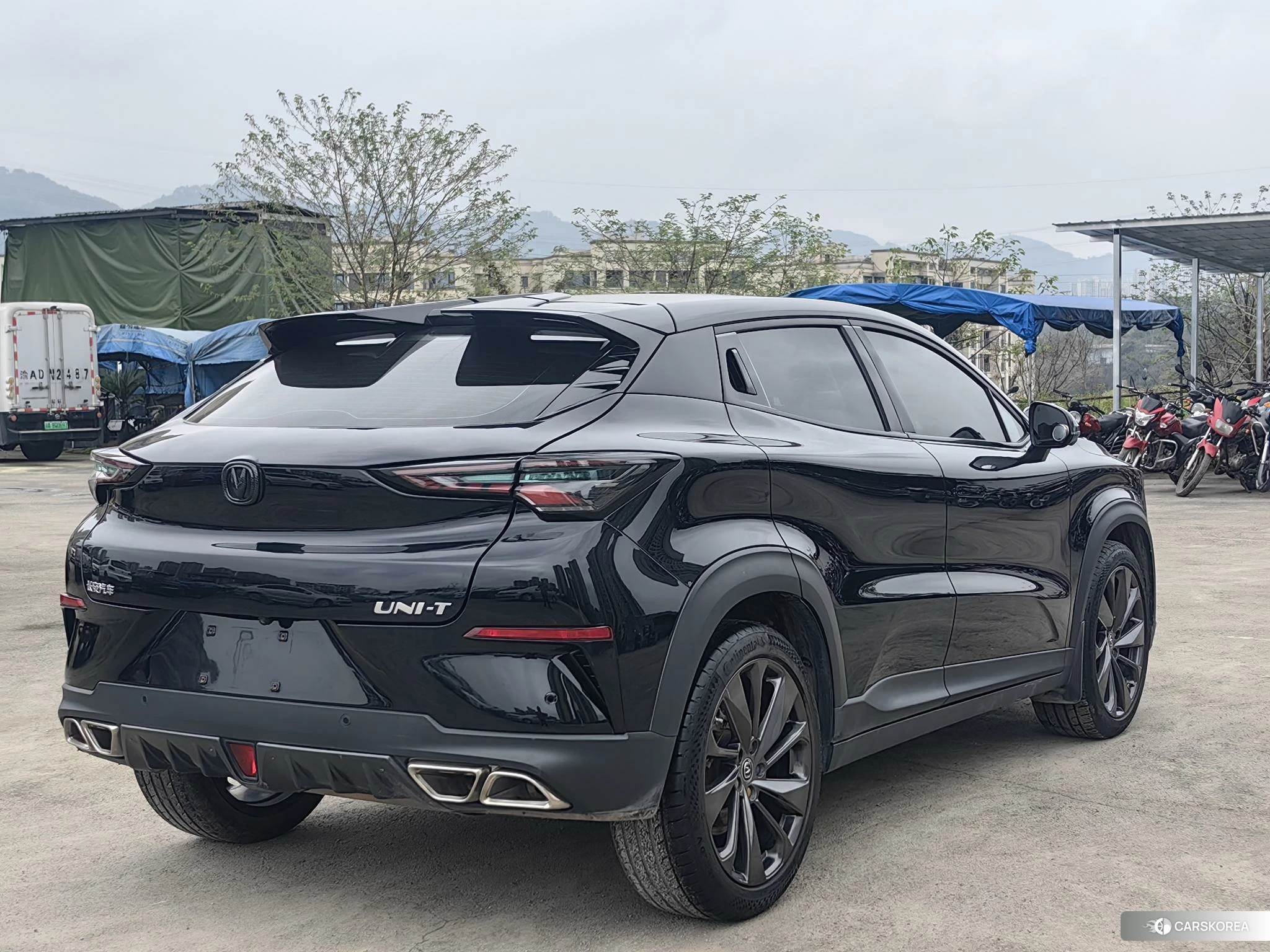 Chang'an UNI-T 2020 Темно-серый из Китая