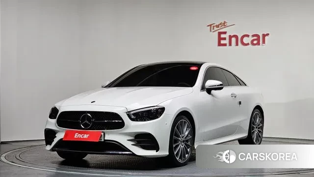 Mercedes-Benz E-Class W213 2021 Белый из Кореи