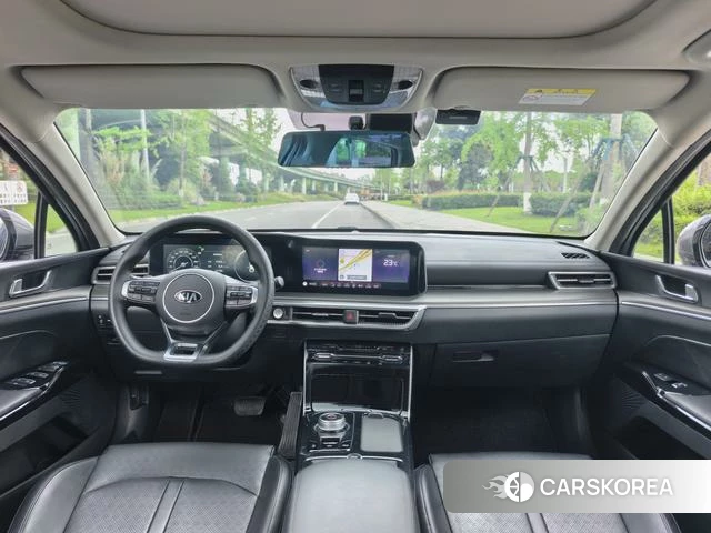Kia K5 2021 Темно-серый из Китая