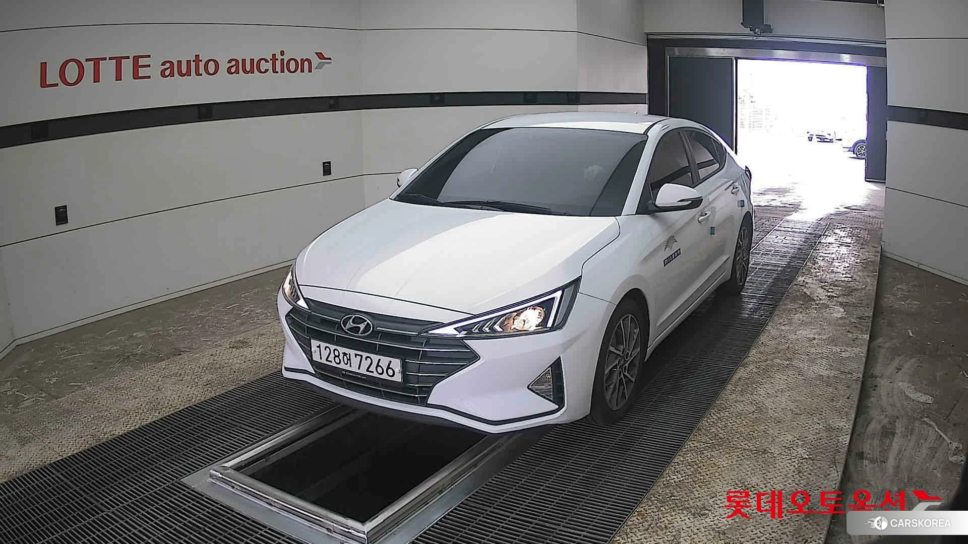 Hyundai Avante 2020 Polar White из Кореи