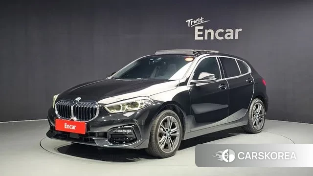 BMW 1 Series (F40) 2021 Черный из Кореи
