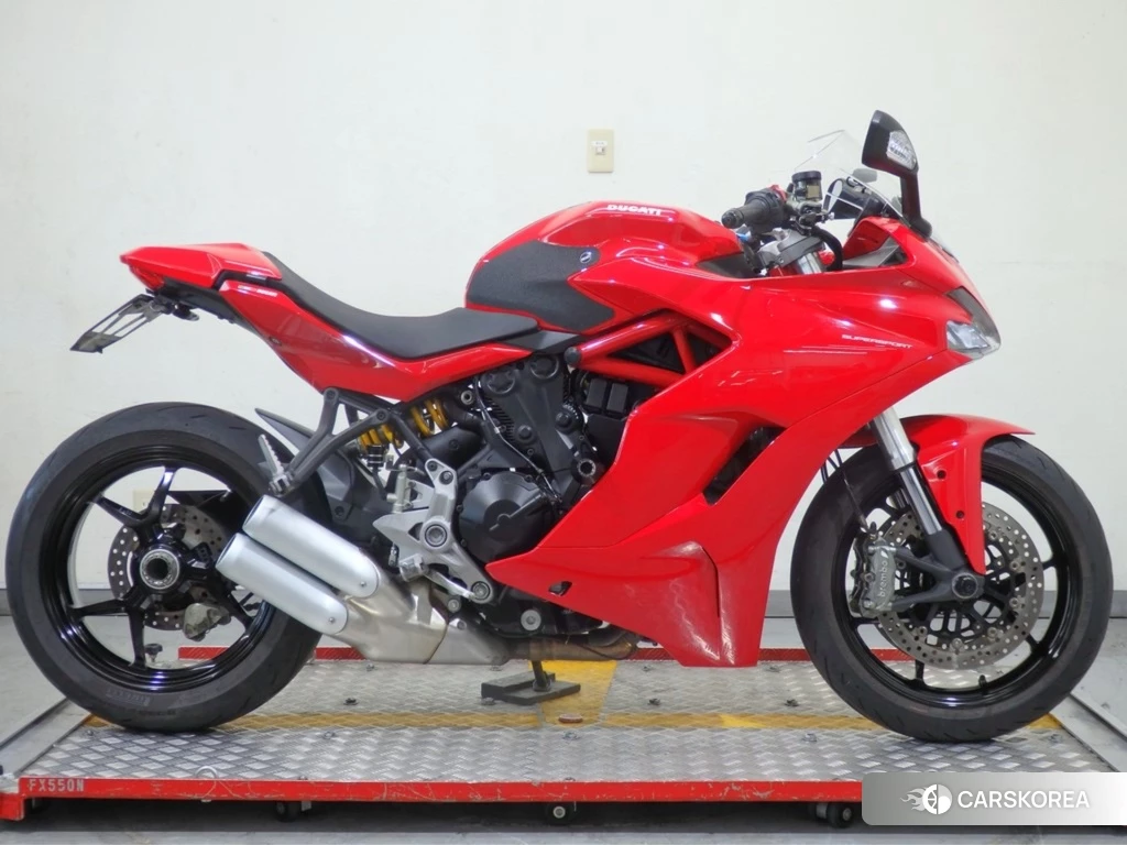 Проданный Ducati SUPERSPORT 2018 из Японии