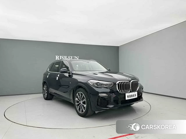 BMW X5 (imported) 2021 Черный из Китая