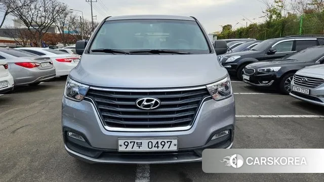 Hyundai The New Grand Starex 2019 Серый из Кореи