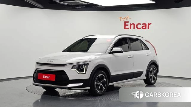 Kia Di Ol Nu Niro 2022 Белый из Кореи