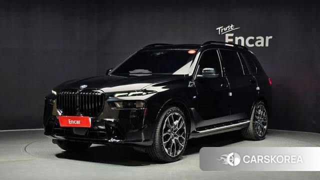 BMW X7 (G07) 2025 Черный из Кореи