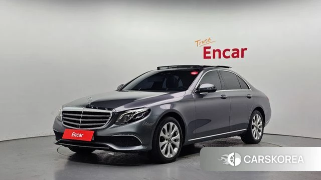 Mercedes-Benz E-Class W213 2019 Серый из Кореи