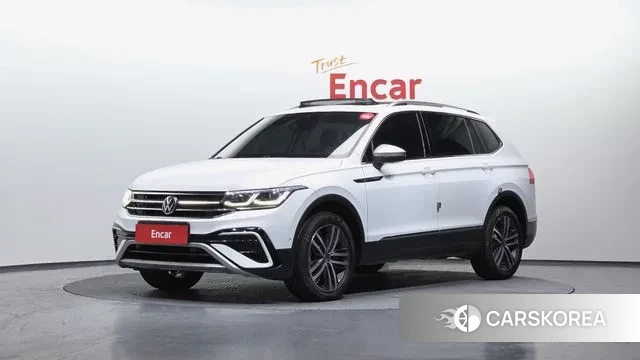 Volkswagen Tiguan Allspace 2023 Белый из Кореи