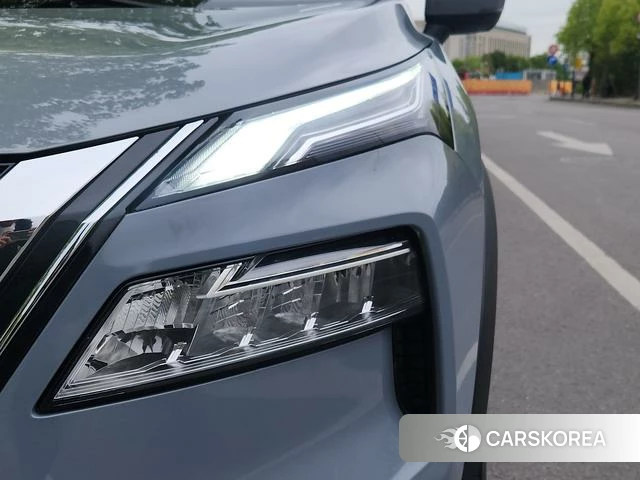 Nissan Qijun 2022 Синий из Китая