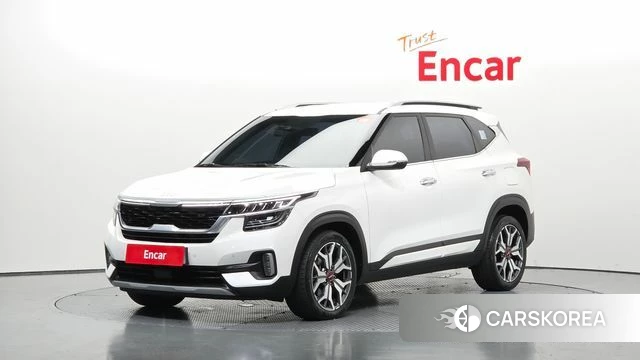 Kia Seltos 2022 Белый из Кореи