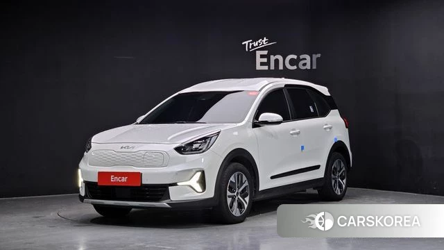Kia Niro Plus 2023 Белый из Кореи