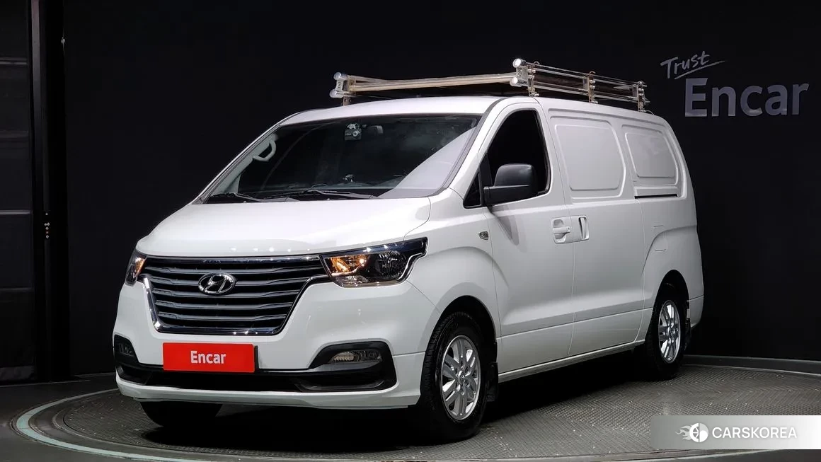 Hyundai The New Grand Starex 2018 Белый из Кореи