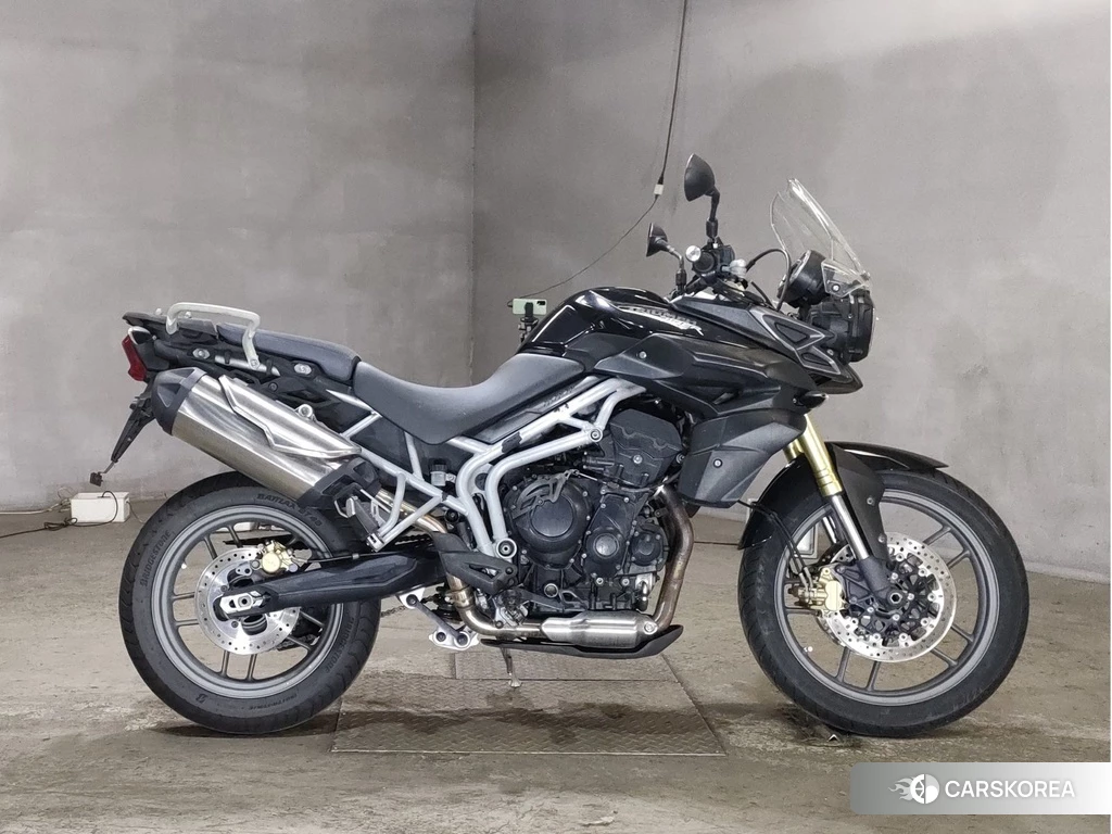 Проданный Triumph TIGER 800 2011 из Японии
