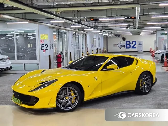 Ferrari 812 Superfast 2020 Черный из Кореи
