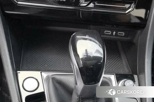 Volkswagen Sagitar 2021 Белый из Китая