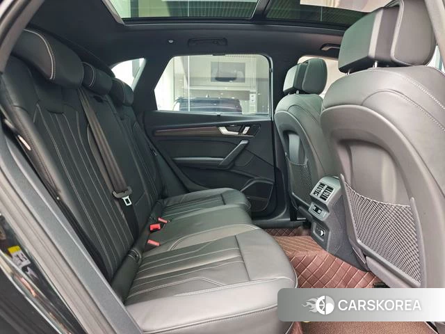 Audi Q5L 2024 Черный из Китая