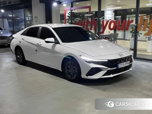 Hyundai The New Avante (CN7) 2023 Белый из Кореи