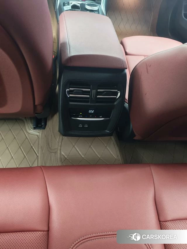 BMW 3 series 2024 Черный из Китая