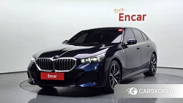 BMW 5 Series (G60) 2025 Синий из Кореи