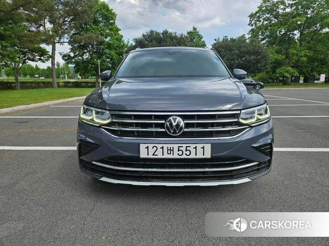 Volkswagen Tiguan second Generation 2021 Серый из Кореи