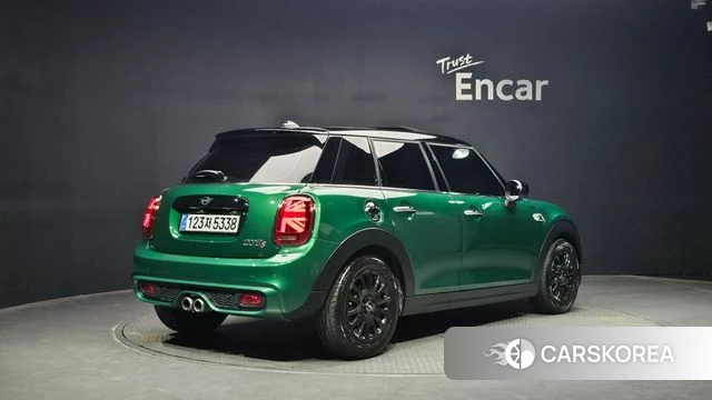 Mini Cooper S 2019 Зеленый из Кореи