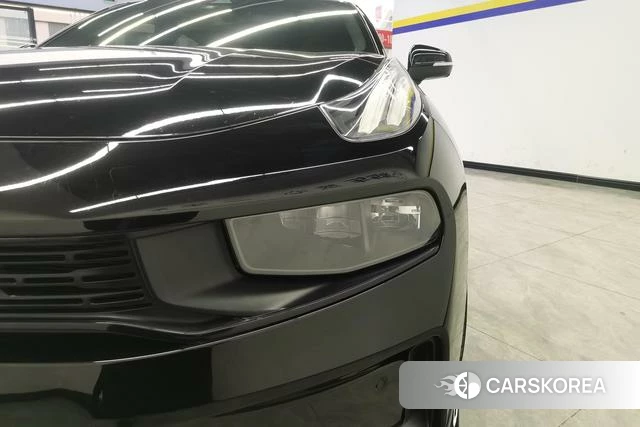 Lynk 03 2021 Черный из Китая
