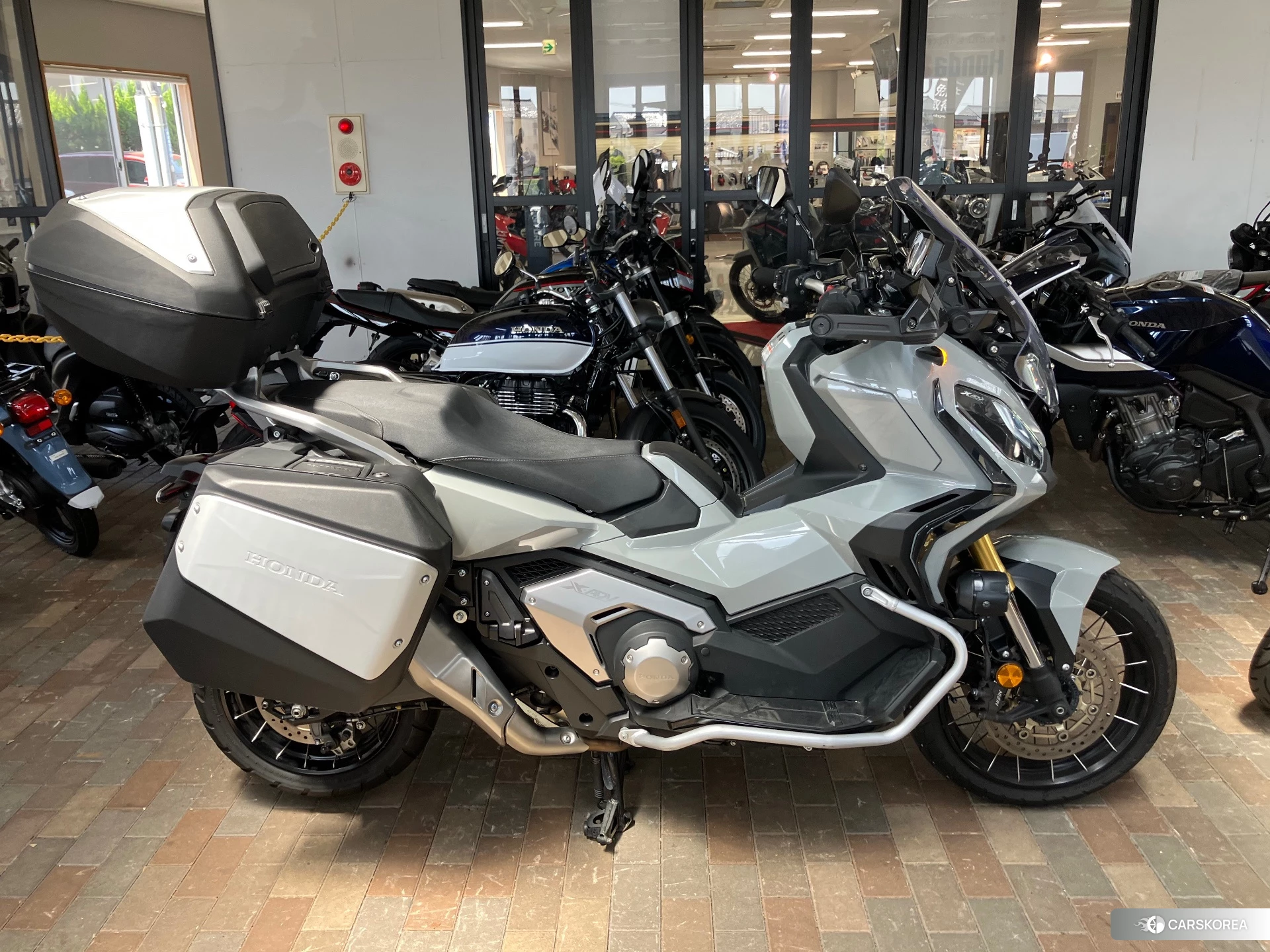 Проданный Honda X-ADV 750 2021 из Японии, фото 5