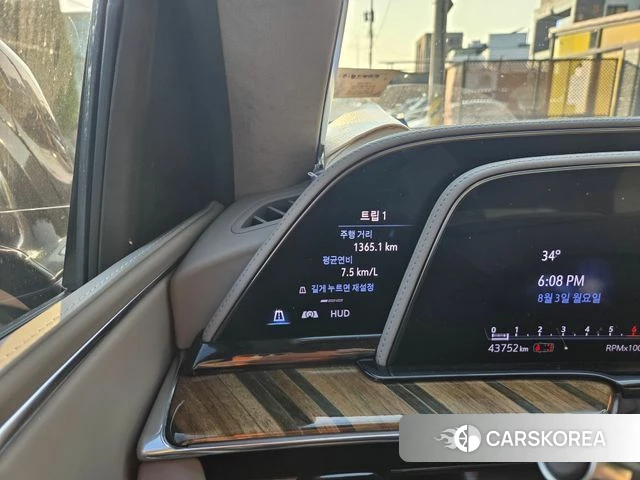 Cadillac Escalade 5th Generation 2022 Черный из Кореи