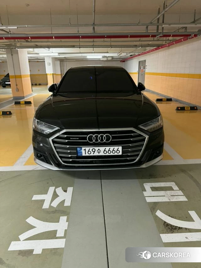 Audi A8 (D5) 2021 Черный из Кореи