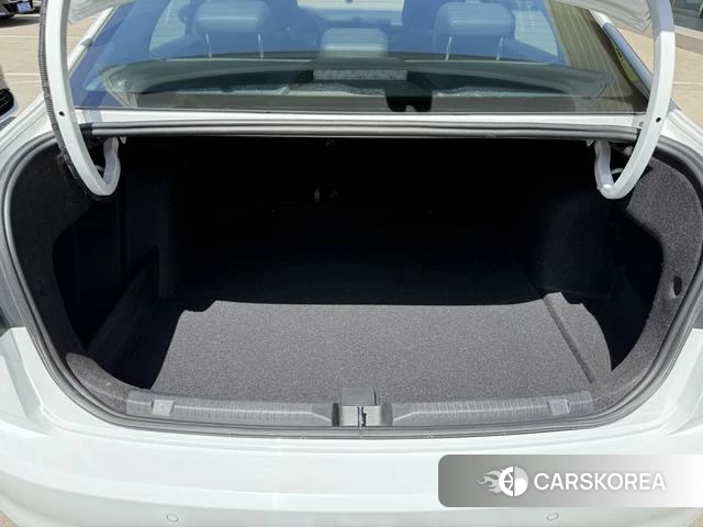 Volkswagen Bora 2022 Белый из Китая