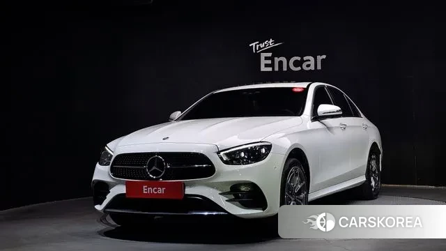 Mercedes-Benz E-Class W213 2022 Белый из Кореи