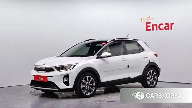 Kia Stonic 2018 Белый из Кореи