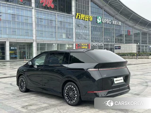 Xiaopeng Motors Xiaopeng X9 2025 Черный из Китая