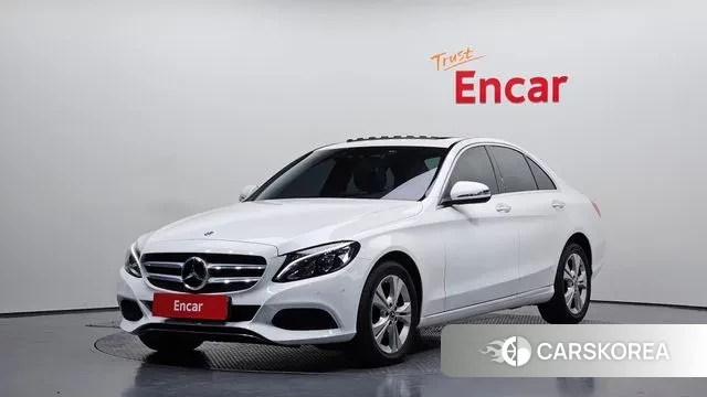Mercedes-Benz C-Class W205 2018 Белый из Кореи