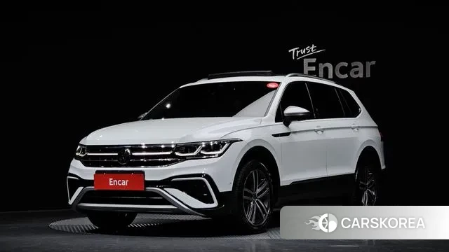 Volkswagen Tiguan Allspace 2023 Белый из Кореи