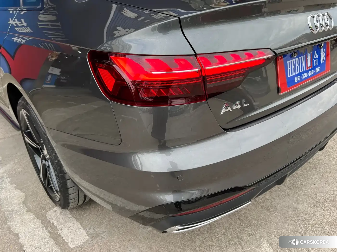 Audi A4L 2024 Silver/gray из Китая