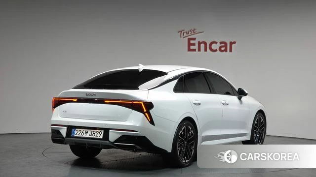 Kia The New K5 3rd generation 2024 Белый из Кореи