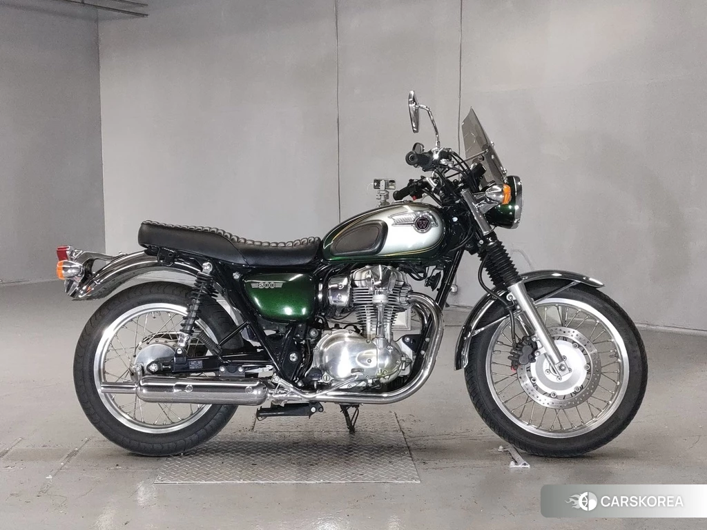 Проданный Kawasaki W800 2012 из Японии