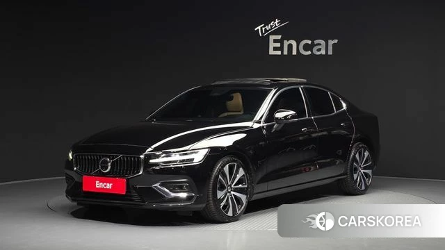 Volvo S60 3rd generation 2024 Черный из Кореи