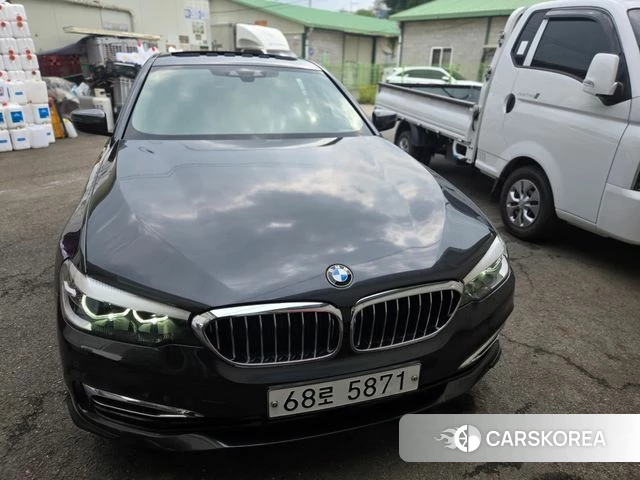 BMW 5 Series (G30) 2018 Серый из Кореи