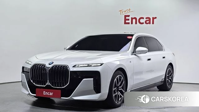 BMW 7 Series (G70) 2025 Белый из Кореи