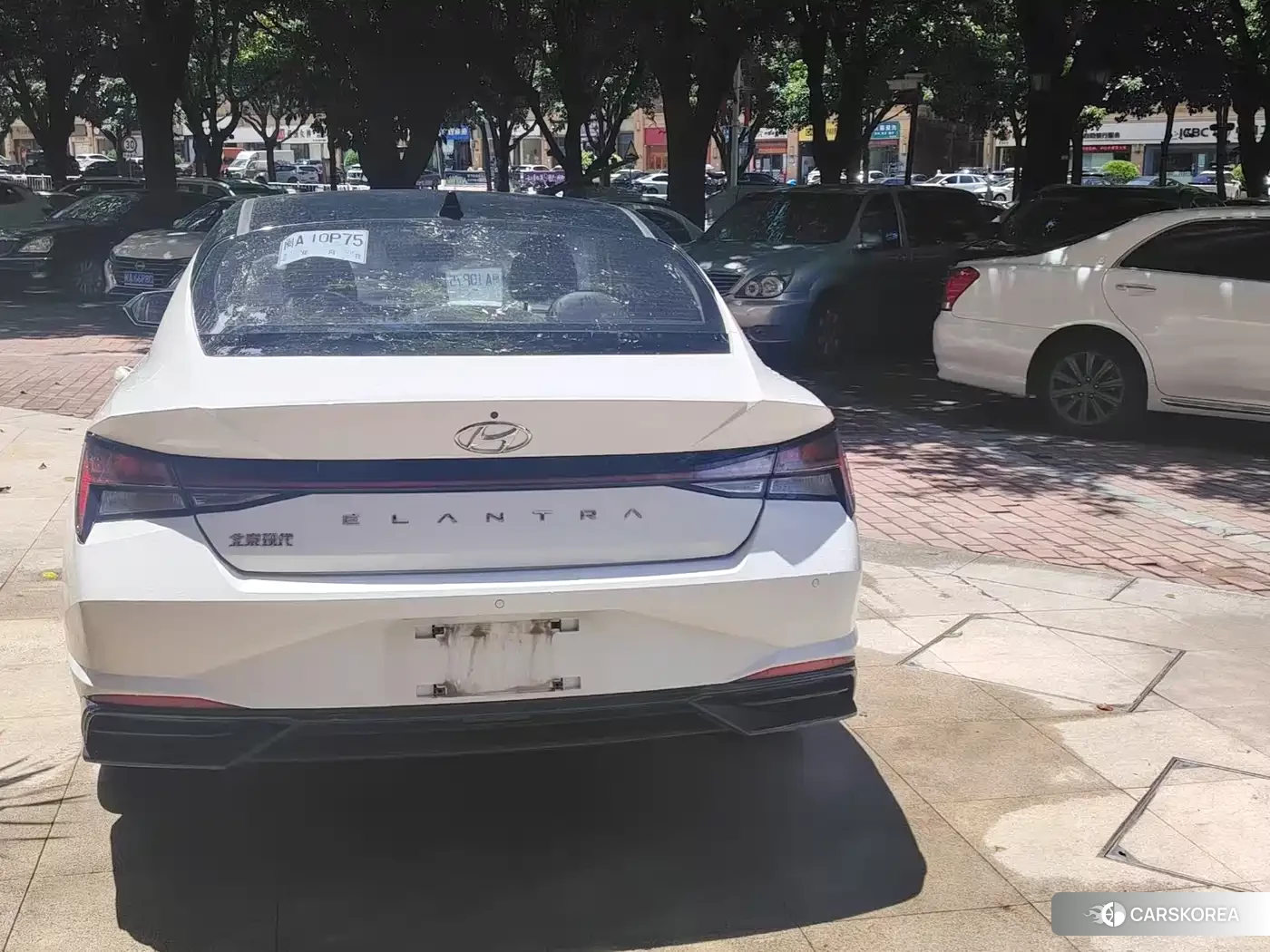 Hyundai Elantra 2022 Белый из Китая