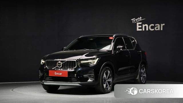 Volvo XC40 2023 Черный из Кореи