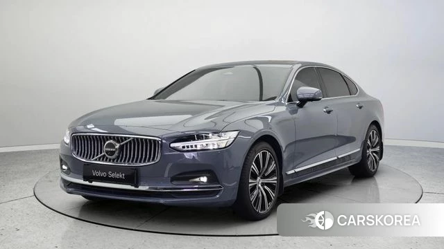 Volvo S90 2023 Серый из Кореи