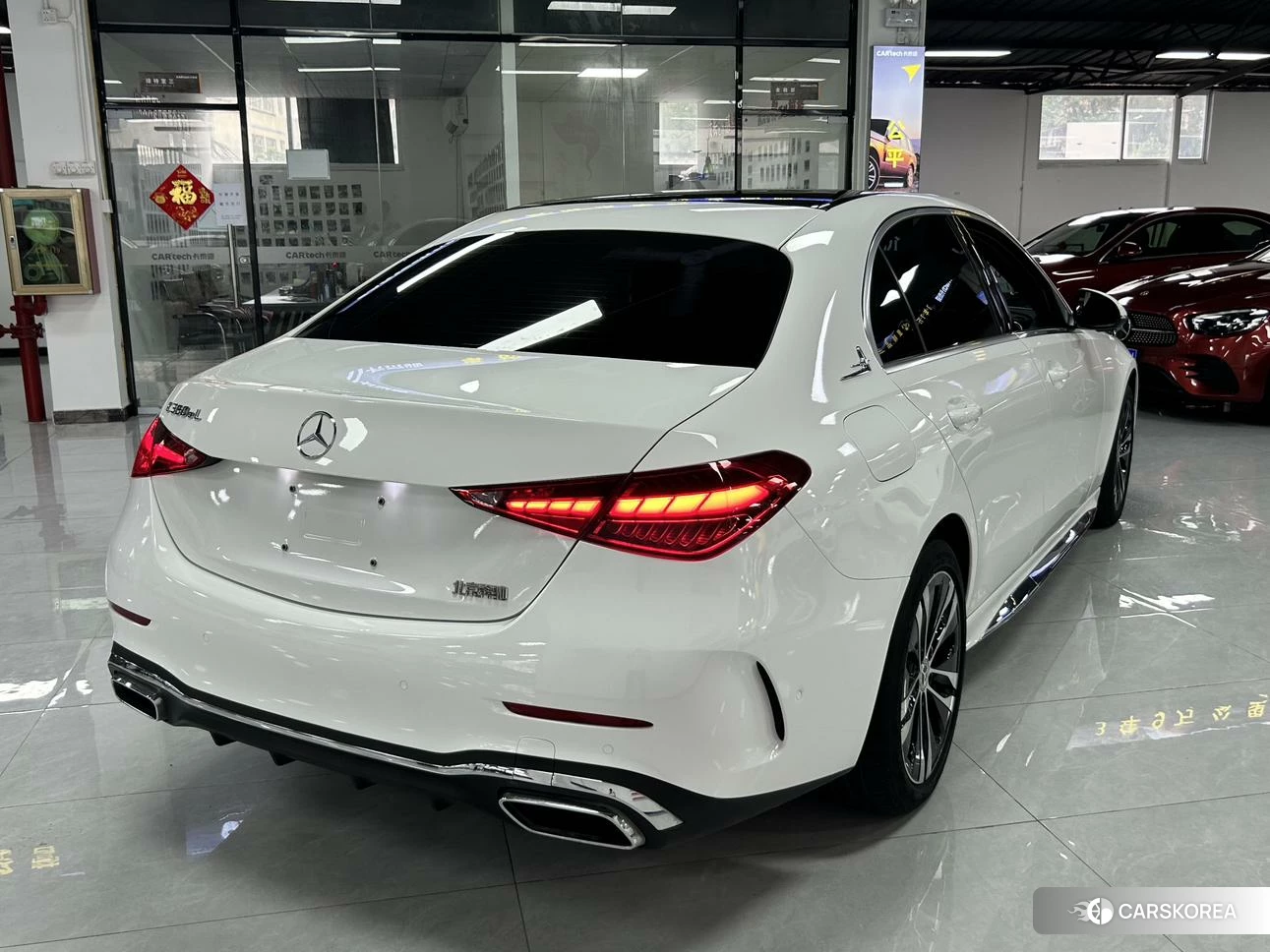 Mercedes-Benz C-class PHEV 2023 Белый из Китая