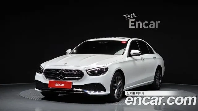 Mercedes-Benz E-Class W213 2022 Белый из Кореи