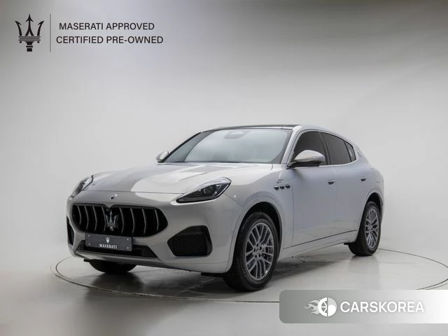 Maserati Grecale 2024 Светло-серебряный цвет из Кореи