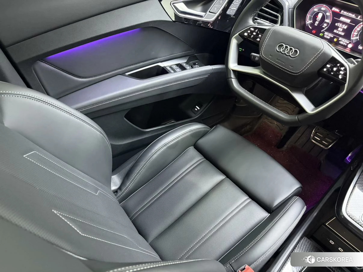 Audi Q4 e-tron 2023 Синий из Китая
